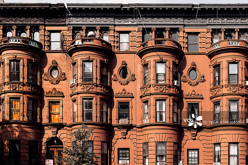 美国纽约布鲁克林公园坡的棕石建筑公寓图片素材