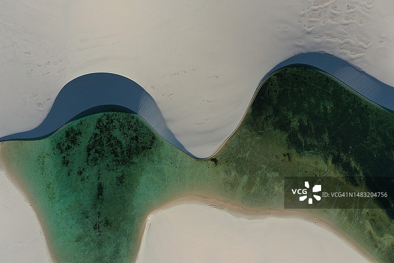 巴西马拉尼昂州桑托阿马罗的拉克依斯马拉赫塞斯国家公园图片素材