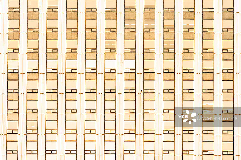 金融区建筑外墙的低角度景观图片素材