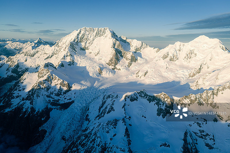 奥拉基库克山航拍图片素材
