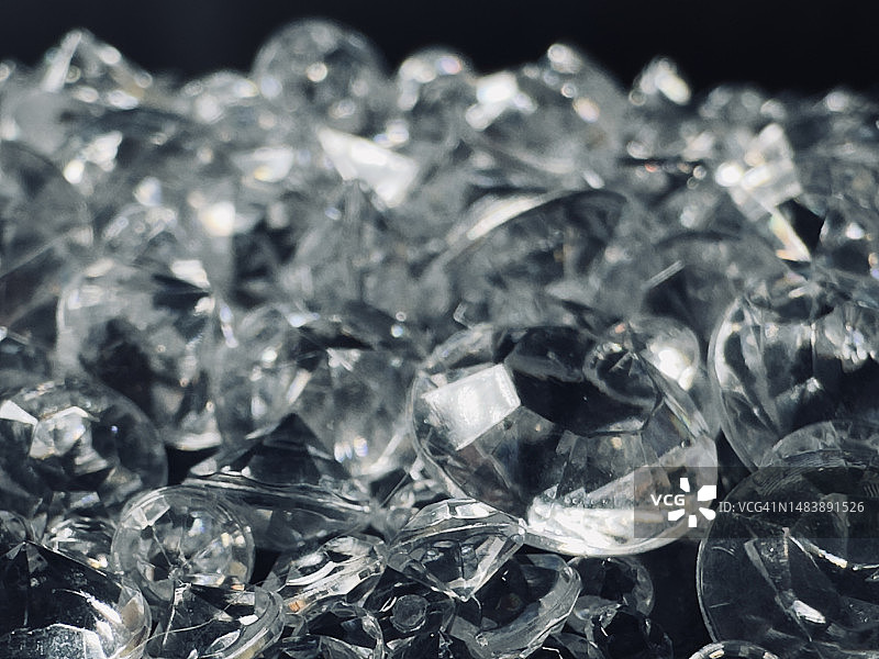 钻石刻面特写图片素材