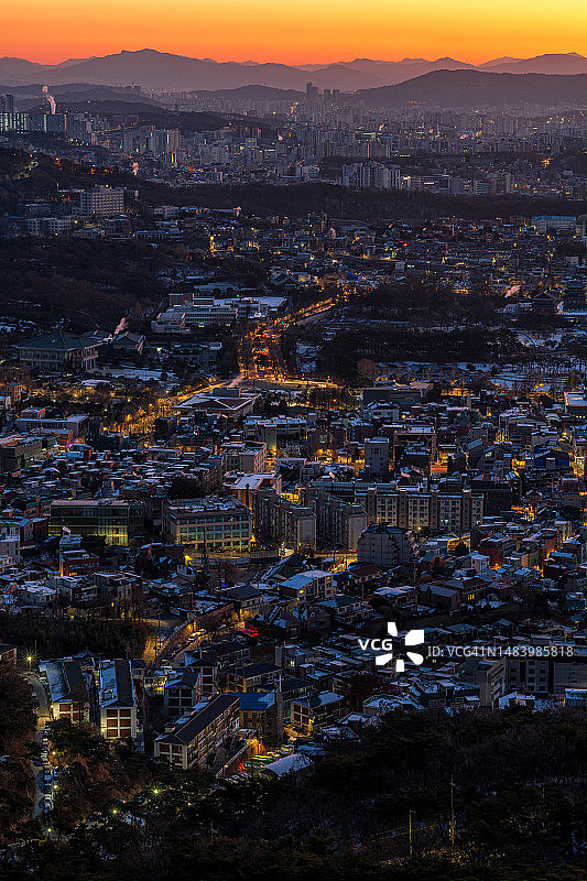 仁王山日出景观图片素材