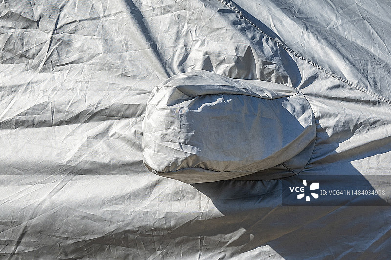 带后视镜的汽车罩图片素材