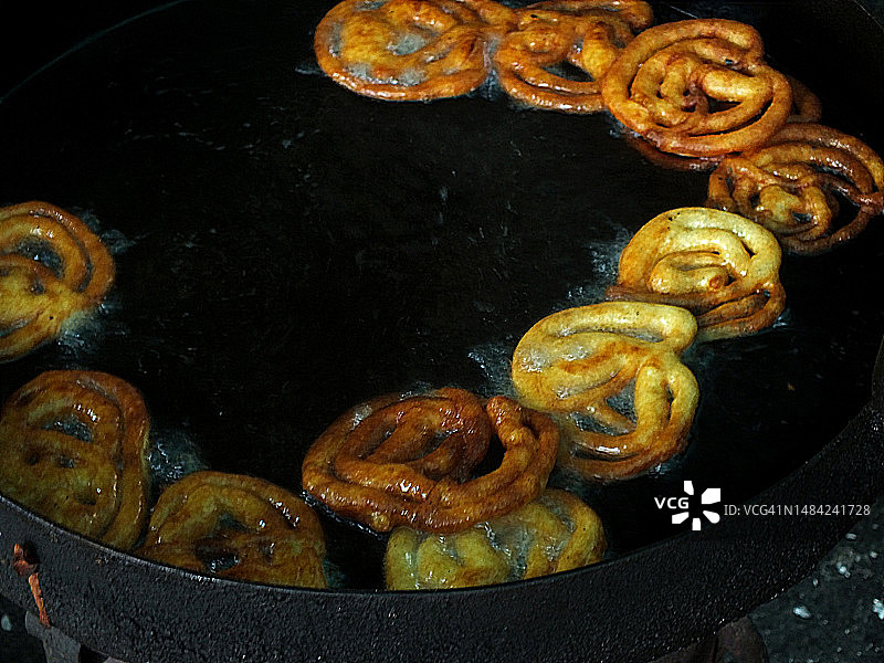 人们忙着为开斋节购物图片素材