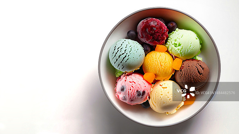 混合口味冰淇淋圆勺俯视图图片素材