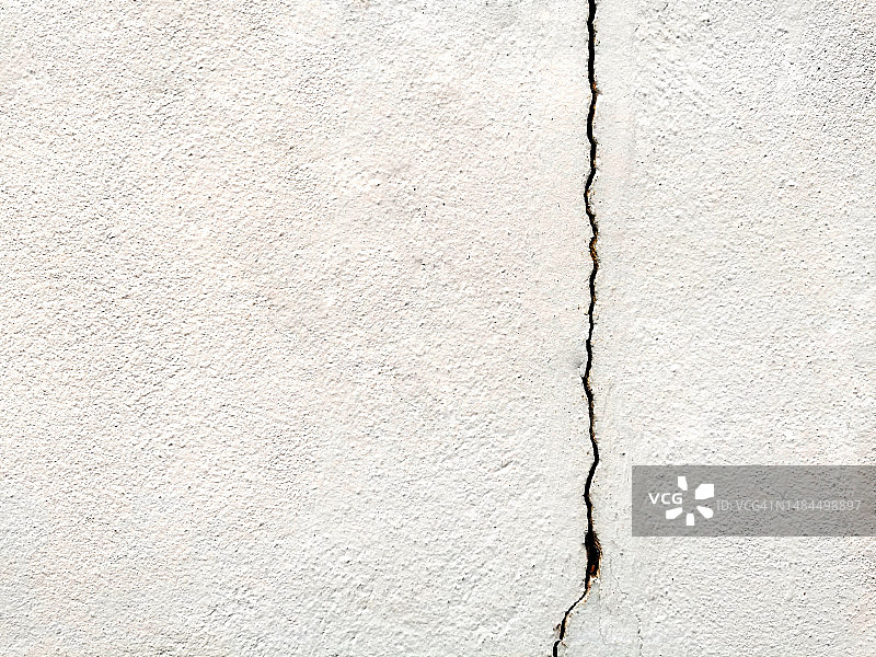 地震造成的裂缝墙，墙壁裂缝背景图片素材