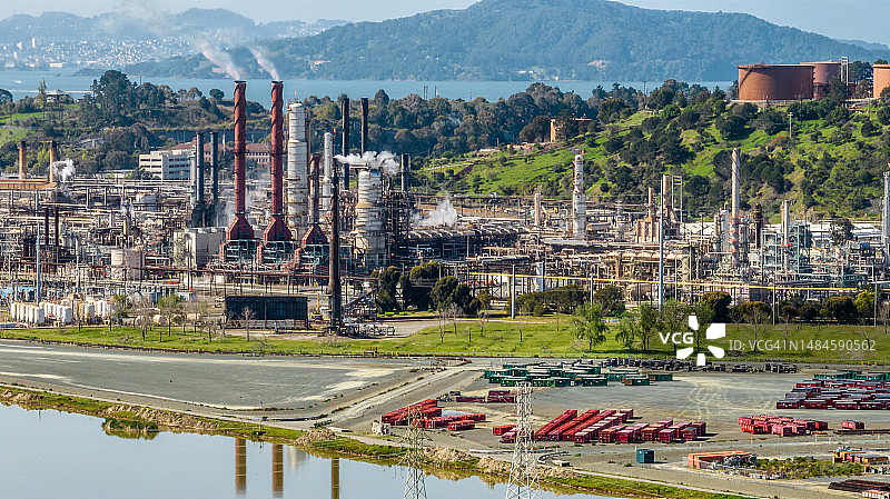 里士满石油和天然气炼油厂图片素材