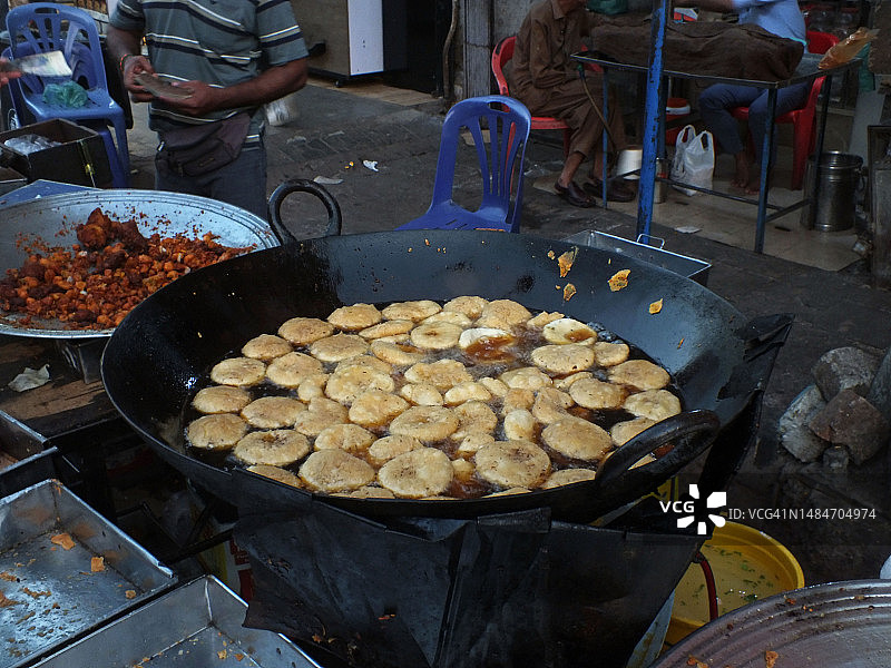 卡乔里——卡拉奇的传统美食图片素材