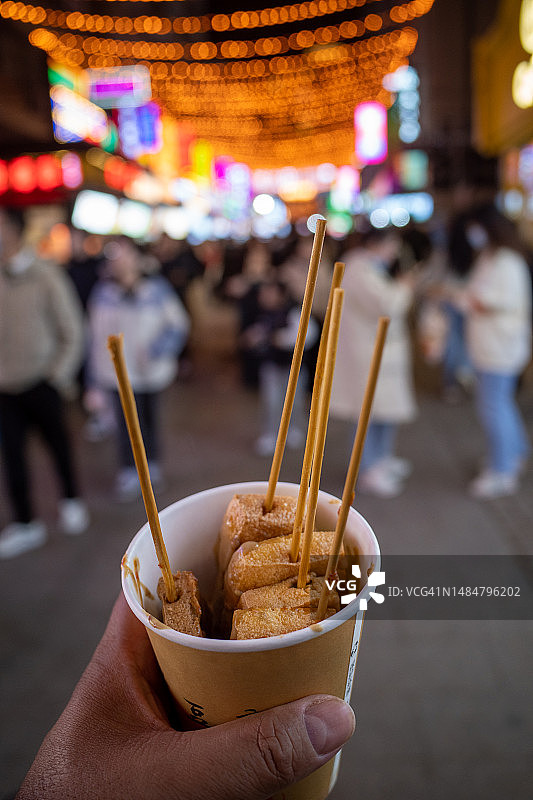 秘制酱汁炸豆腐图片素材