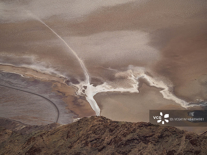 加利福尼亚州但丁观景点眺望死亡谷国家公园图片素材