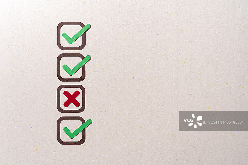 带有勾号和叉号的清单图片素材