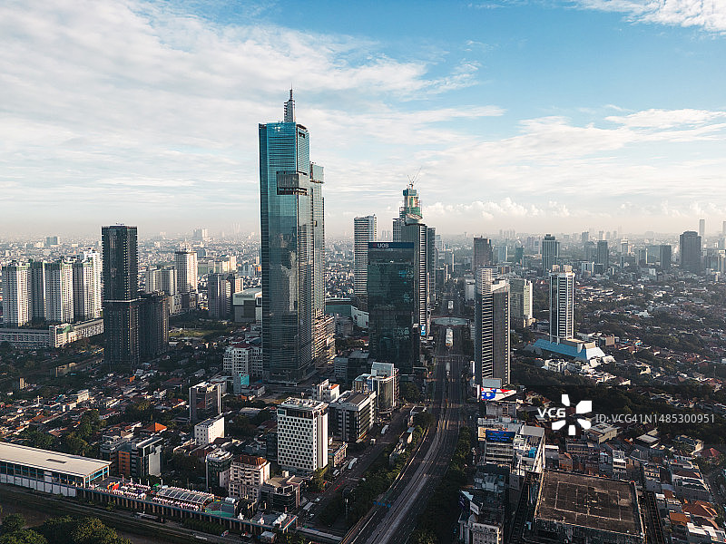 雅加达壮观的城市天际线鸟瞰图图片素材