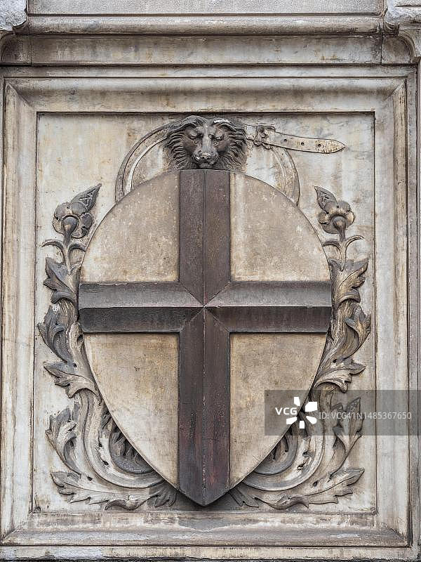 石雕，盾徽，意大利托斯卡纳佛罗伦萨新圣母玛利亚教堂图片素材