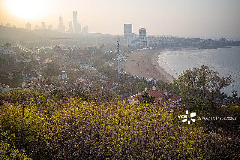 青岛海滩晨景图片素材