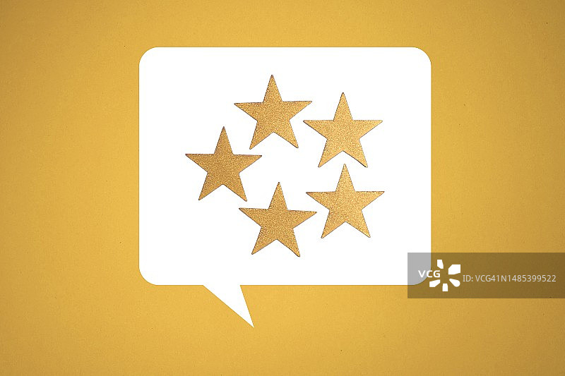 带有聊天气泡的五星形状，最佳卓越的业务服务评级客户图片素材