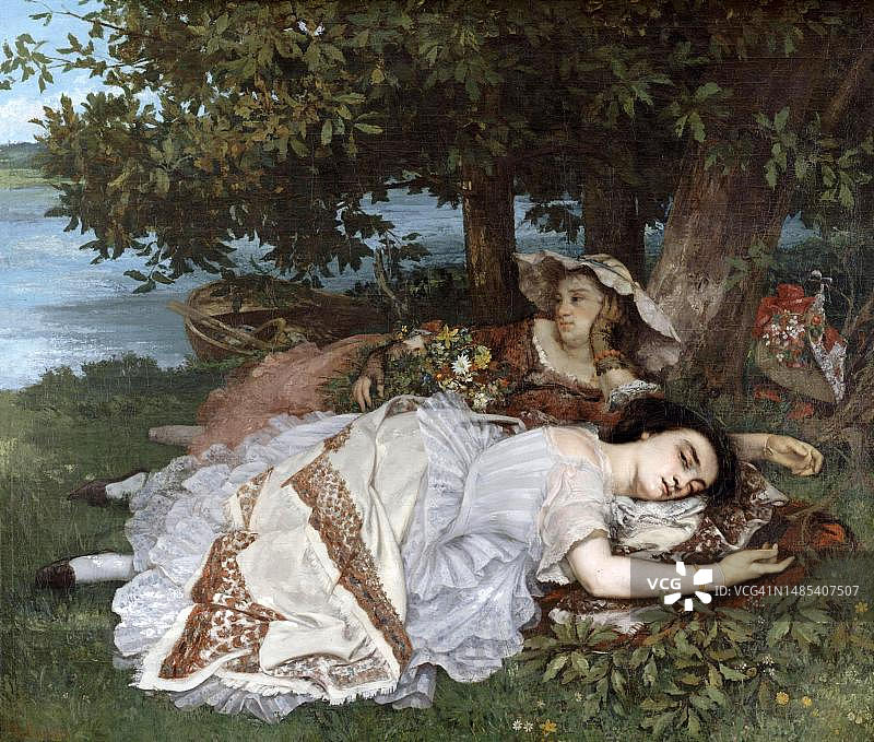 法国巴黎塞纳河畔的年轻女子，古斯塔夫·库尔贝作品（十九世纪数字修复 reproduction）图片素材