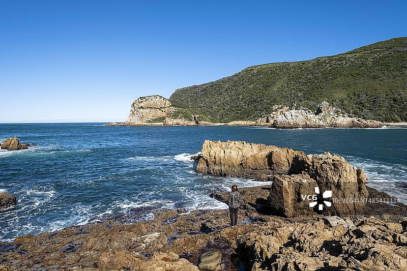 克尼斯纳岬角、泻湖入口、岩石海岸,克尼斯纳,花园大道,西开普省,南非图片素材