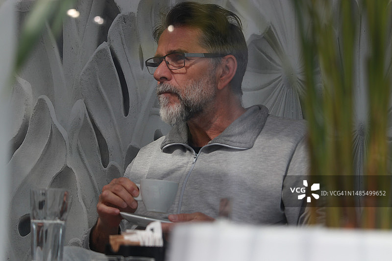 咖啡馆里的早咖啡图片素材