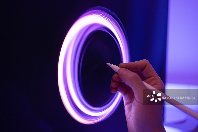 使用数位笔特写图片素材