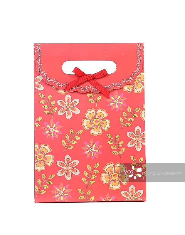 红色礼物纸袋，鲜花，摩尔多瓦图片素材
