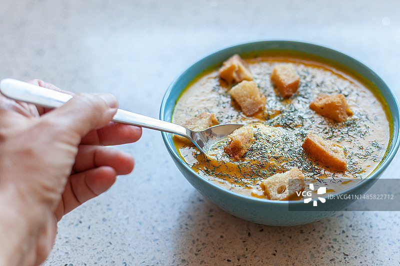 蔬菜奶油配面包丁和莳萝，南瓜图片素材