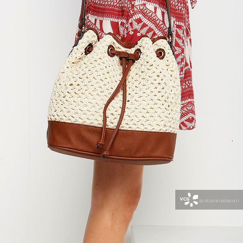 带刺绣的手提包图片素材