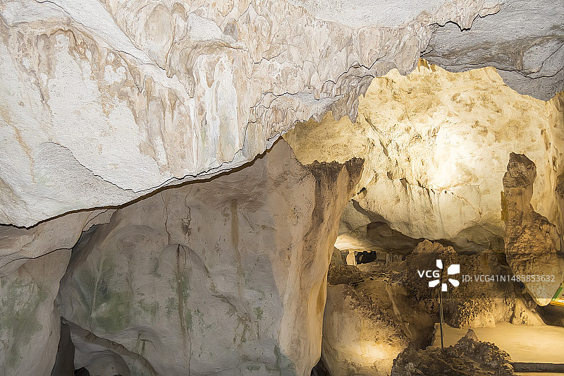 西班牙科尔多瓦省祖赫罗斯村的蝙蝠洞图片素材