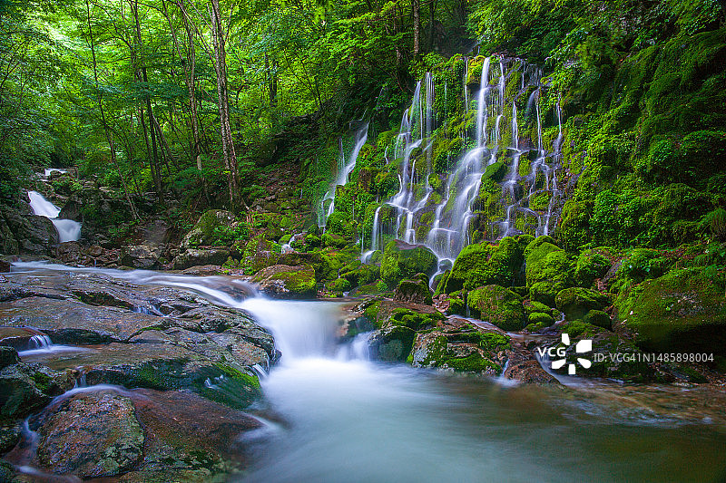 智异山国家公园，蛇谷，瑟比丹瀑布图片素材