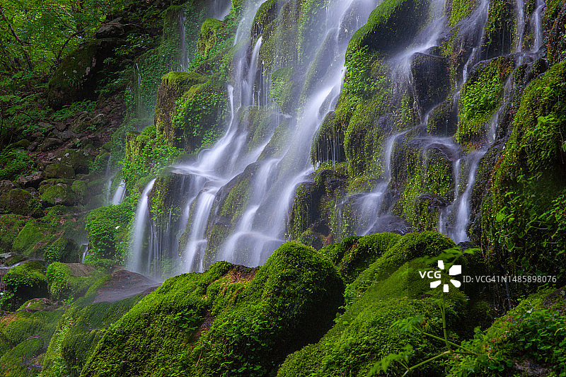 智异山国家公园，蛇谷，瑟比丹瀑布图片素材