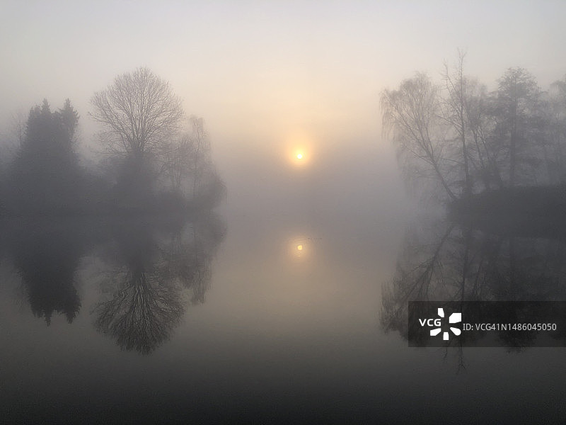 清晨的心情图片素材