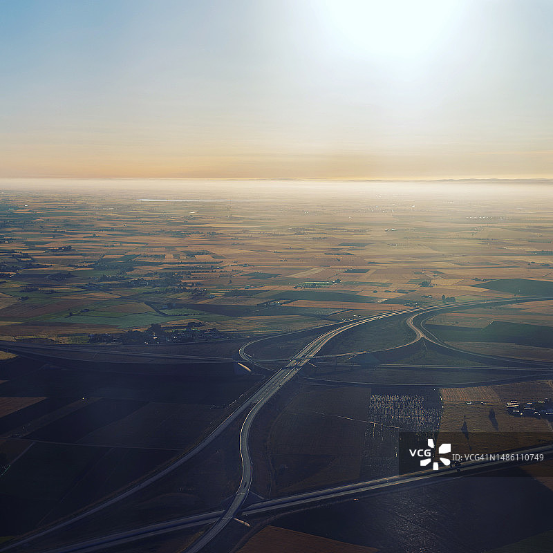 日落时分摩洛哥卡萨布兰卡景观空中俯瞰图片素材