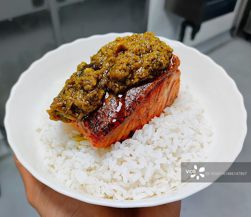 三文鱼饭碗图片素材