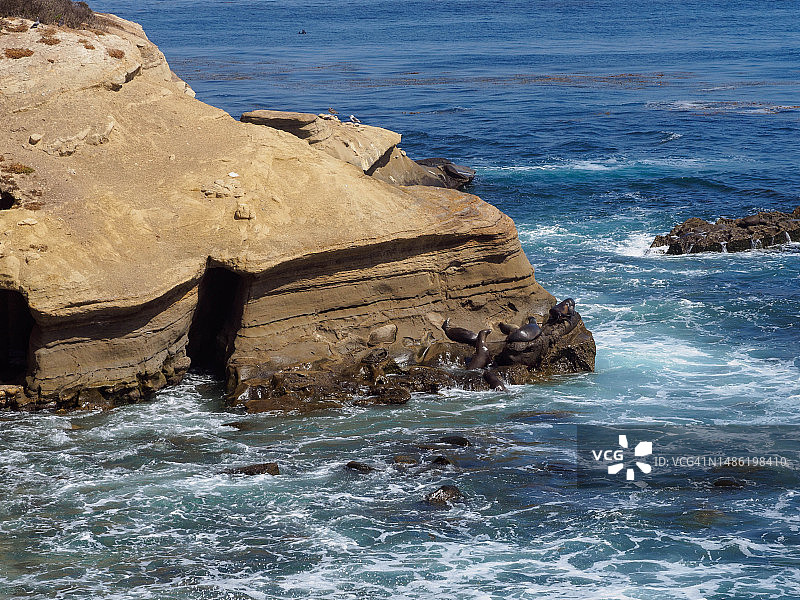 加利福尼亚州拉霍亚崎岖的海岸线图片素材