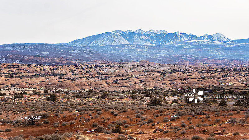 犹他州拱门国家公园的石化沙丘图片素材