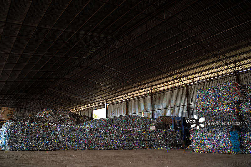 废弃物回收工厂图片素材