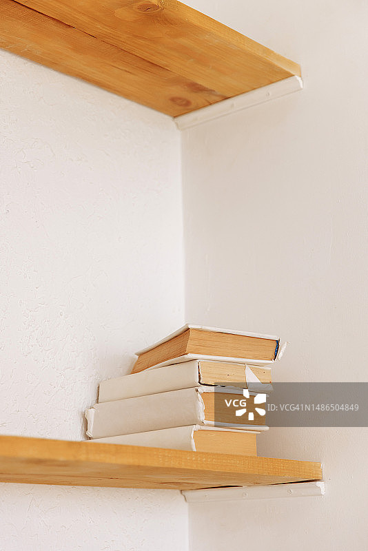 一排书籍图片素材