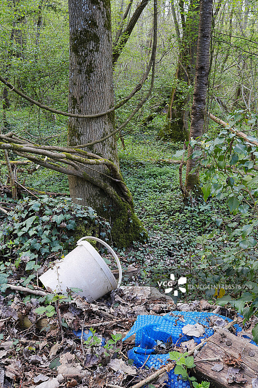 法国塞纳-马恩省的垃圾dump图片素材