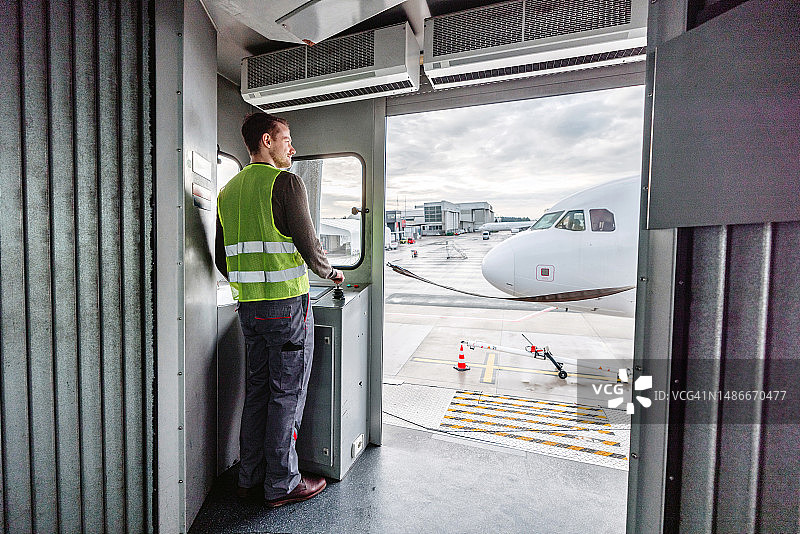 地勤人员肖像图片素材