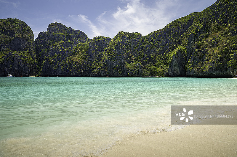 泰国玛雅湾安达曼海皮皮岛莱岛长尾船国家公园之旅图片素材