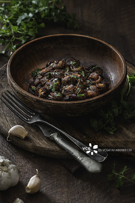 酱油炸蘑菇图片素材