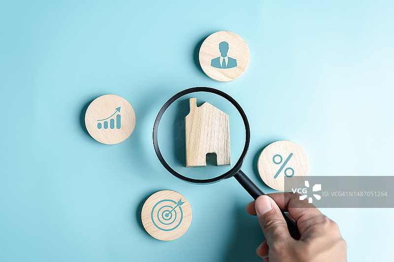 房地产或房产价值增加概念，商人房产投资规划，租金收入盈利图片素材