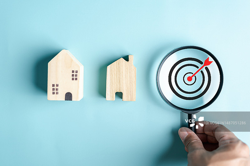 房地产或房产价值增加概念，商人房产投资规划，租金收入盈利图片素材