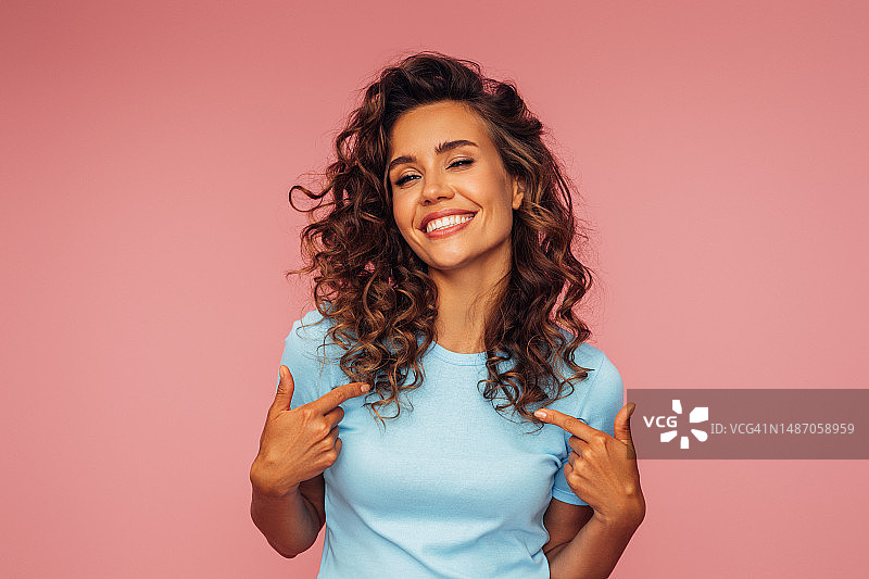 美丽的感性女人图片素材