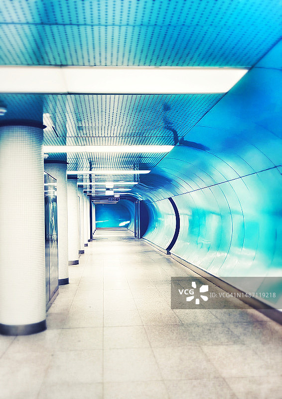 照明地下隧道图片素材