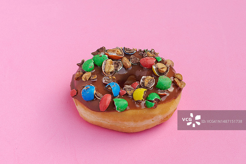 巧克力M豆甜甜圈图片素材