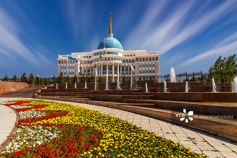 阿克奥尔达总统府，哈萨克斯坦，阿斯塔纳图片素材