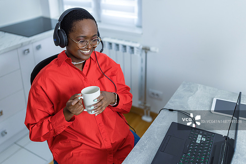 热爱与客户交流图片素材