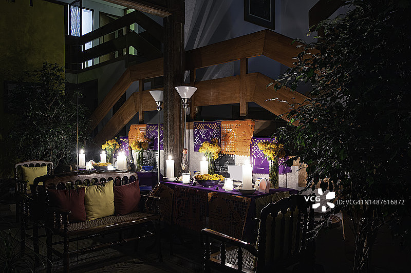 亡灵节家中祭品图片素材