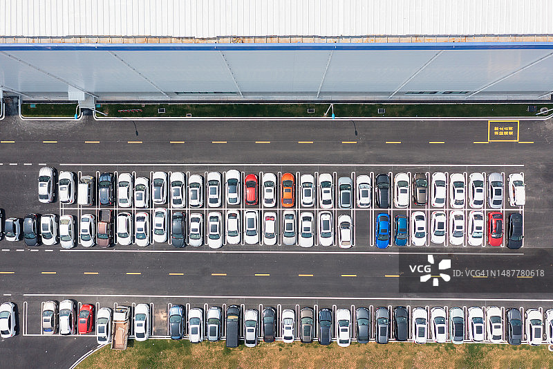 室外停车场鸟瞰图图片素材
