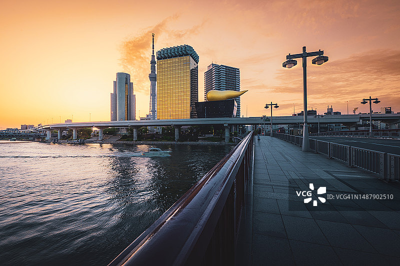 东京晴空塔天际线地标景观图片素材